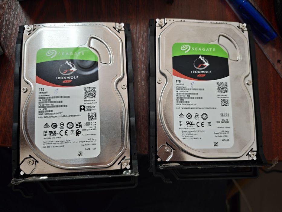 NAS QNAP TS230 + 2 x HDD  Seagate IRONWOLF(nas edition) 1TB RAID 1