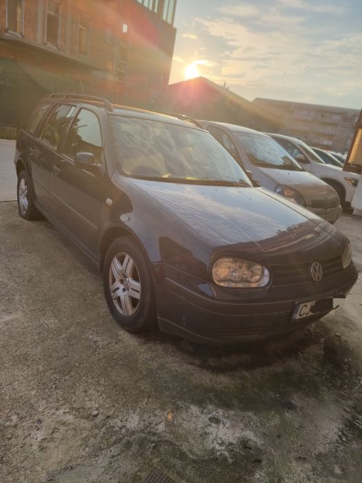 VOLKSWAGEN Golf 2002