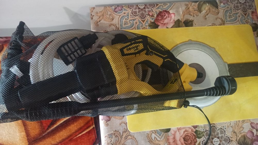 Vând pistol pt spălat cu acumulator