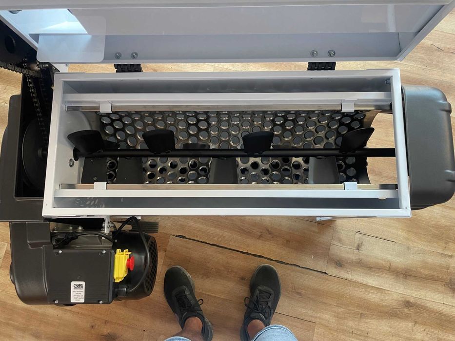 Zdrobitor struguri cu desciorchinator electric GRIFO cu pompa DVEP 20