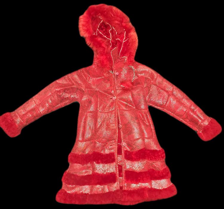 ЕСТЕСТВЕН КОСЪМ палто за р.122 см.