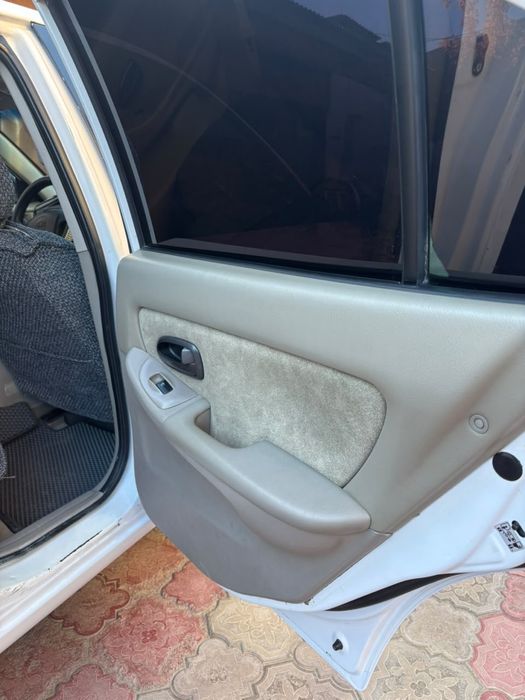 Продаю HYUNDAI ELANTRA, 2003 года.