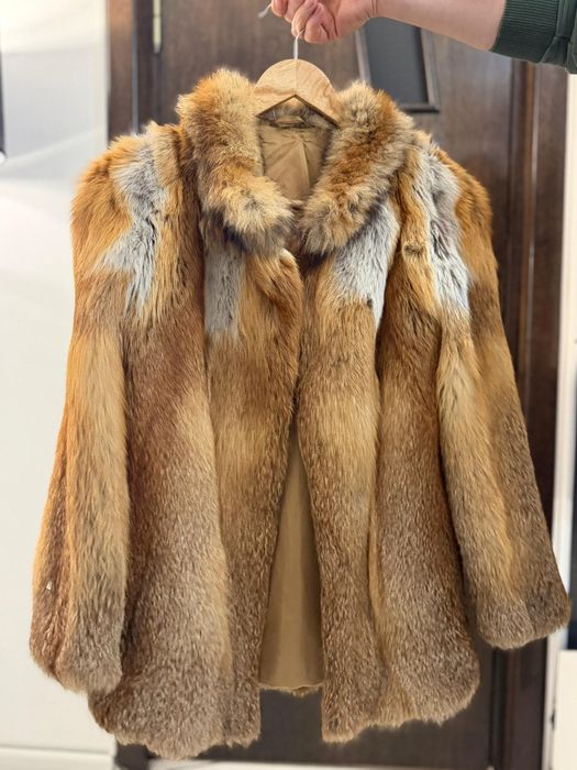 Haina de blana naturală de vulpe