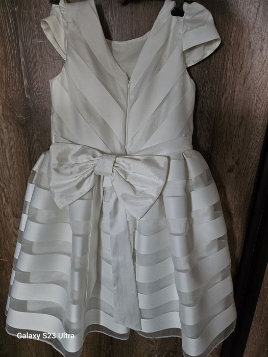 Новое  Шикарное Платье для девочки