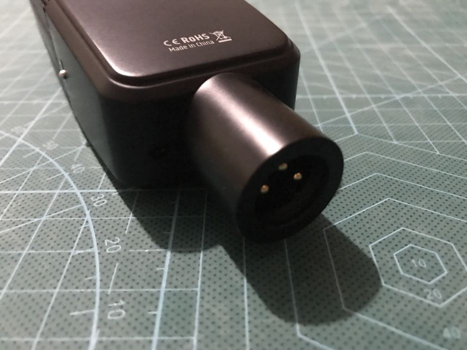 Студийный микрофон (конденсаторный)