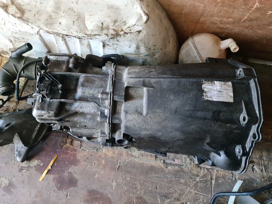 Dezmembrez volwagen crafter 2.0 diesel