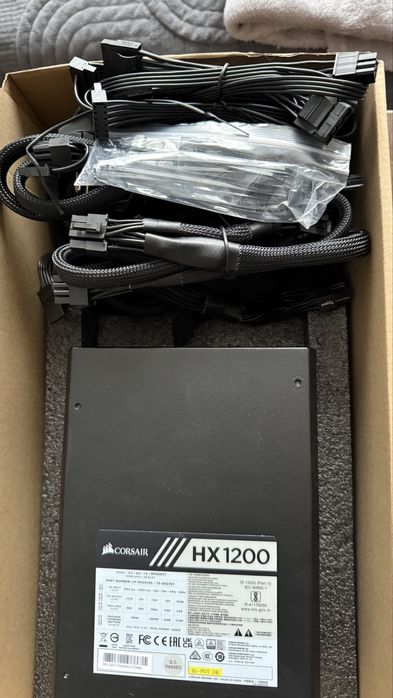 Захранване за компютър Corsair 1200W