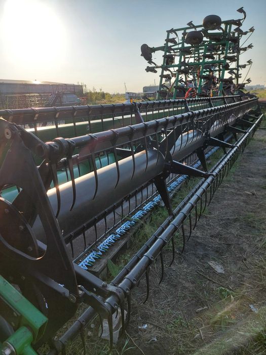 Жатка John Deere 630F