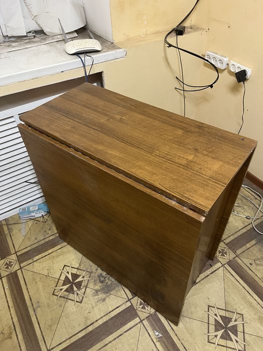 Стол бабочка.