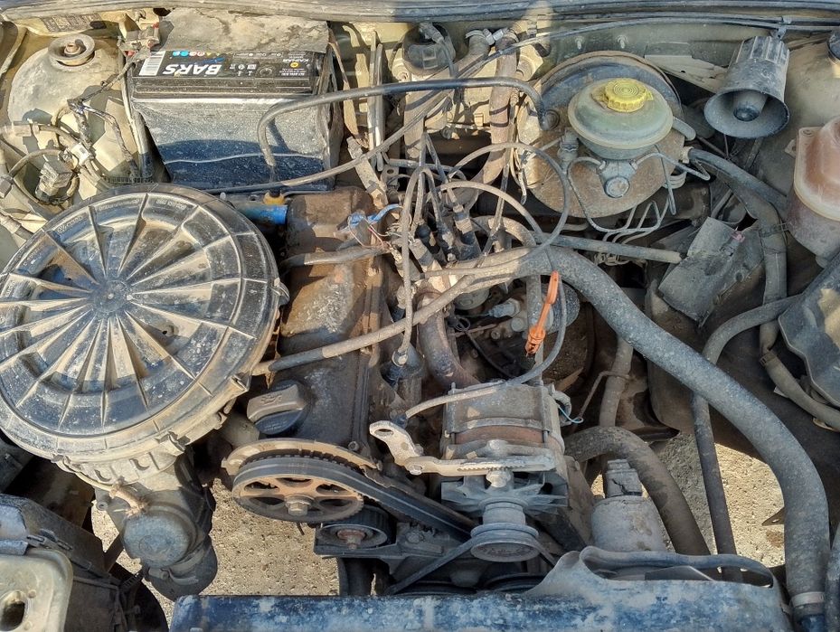 Audi B3 sedan 1989. ob1.8л бензин