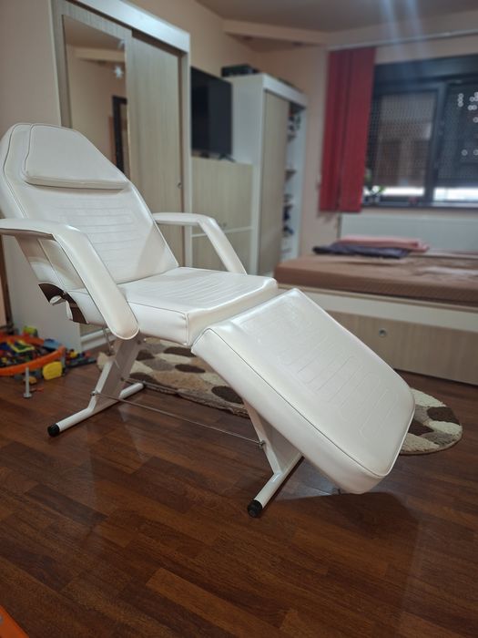 Pat masaj / cosmetică pliabil și reglabil, alb, cu cotiere și pernă – Stare excelentă