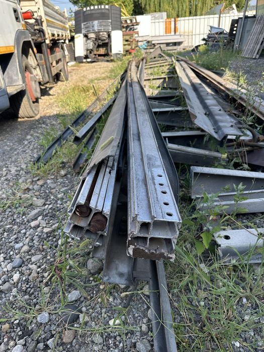 Grinzi/traverse de semiremorci Schmitz si Schwarzmueller dezmembrari r