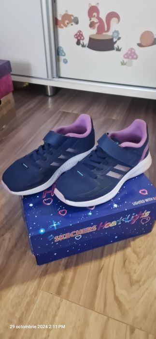 Adidasi Adidas noi