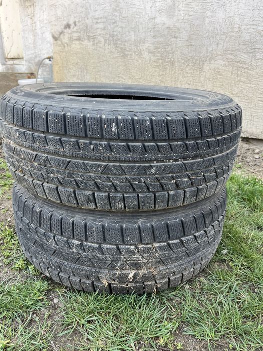 Шины зимние 2 шт