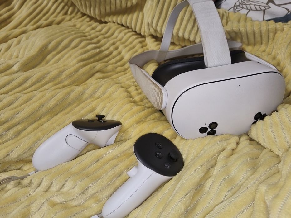 Продам vr гарнитуру oculus meta quest 3s 128gb