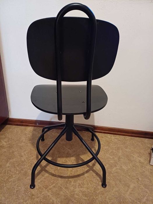 Бюро и стол, като нови