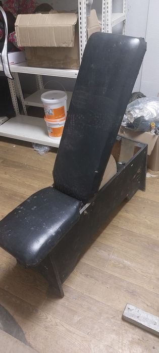 Скамья для жима штанги и гантели