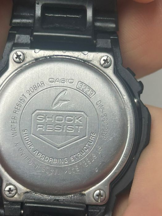 Кварцевые G-Shock DW-5600BB-1ER пластик