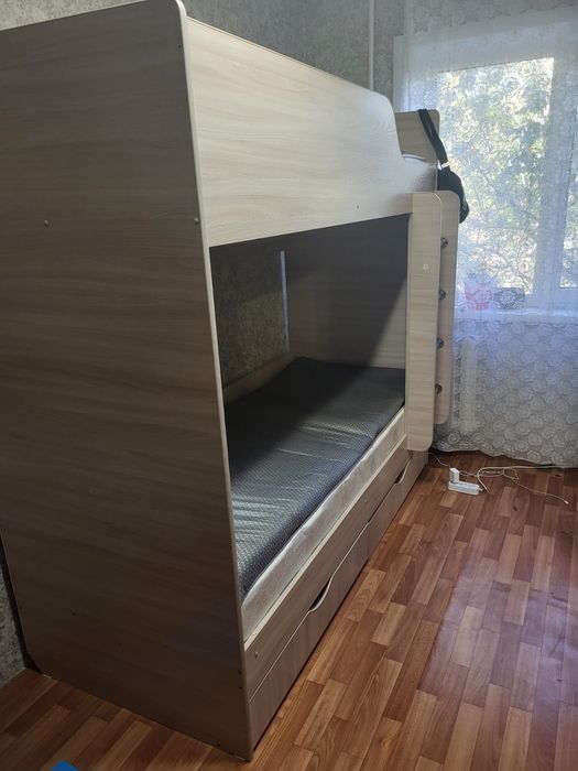 Продам детскую кровать