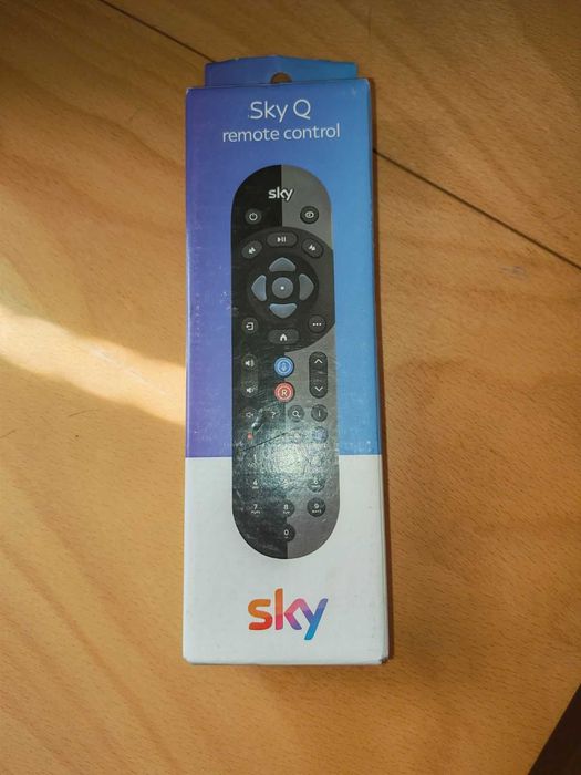 дистанционно управление Sky Q