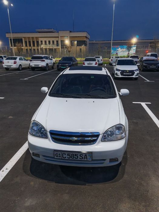 Ласетти 2009 сотилади