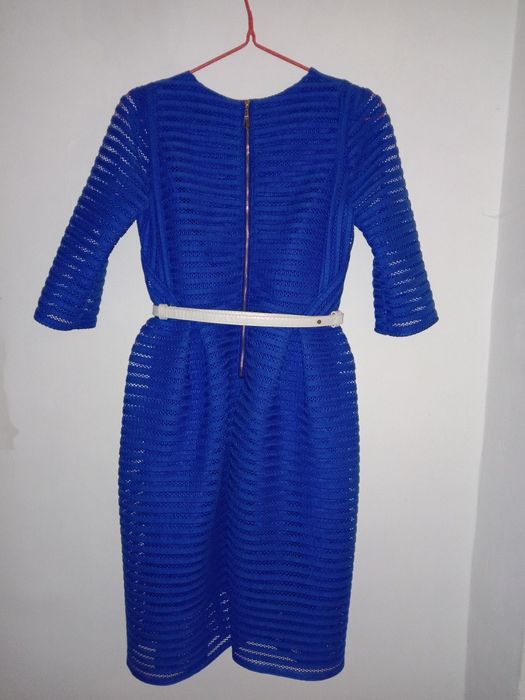 Платья продам срочно