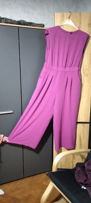 Страхотен гащеризон с широк крачол