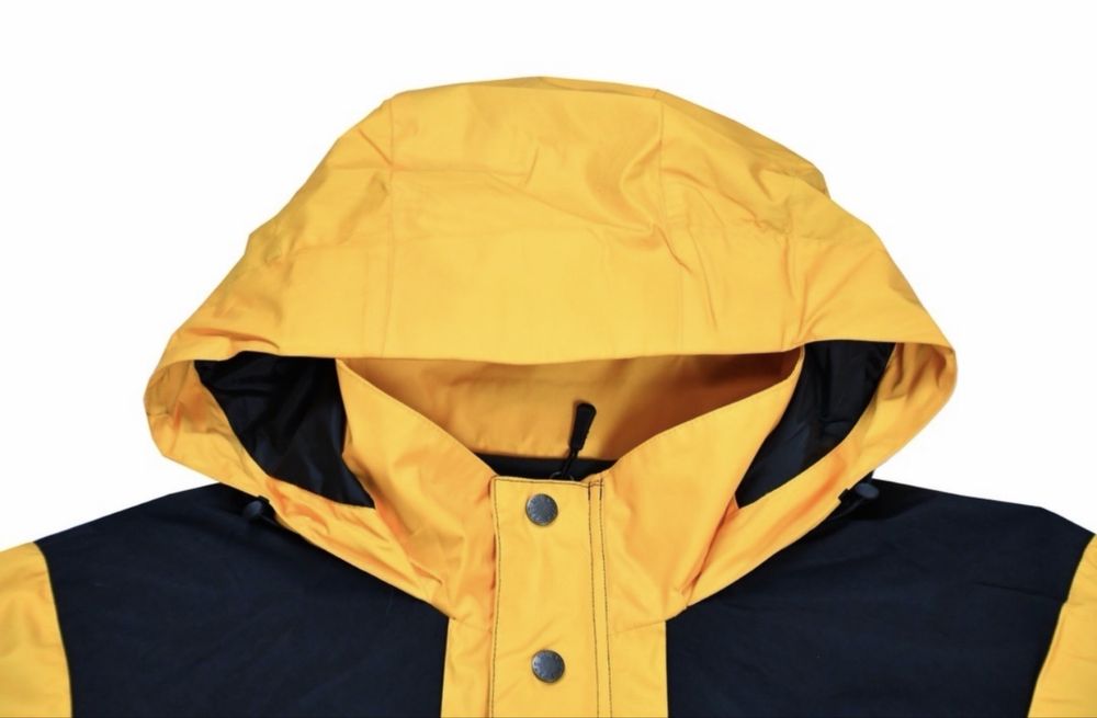 Supreme x The North Face Mountain jacket