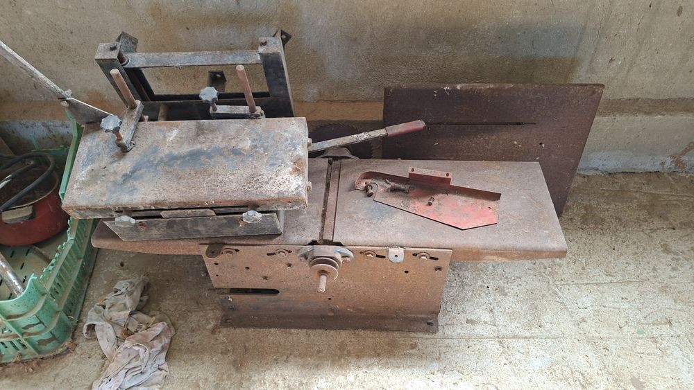 Триоперационна настолна дърв.машина