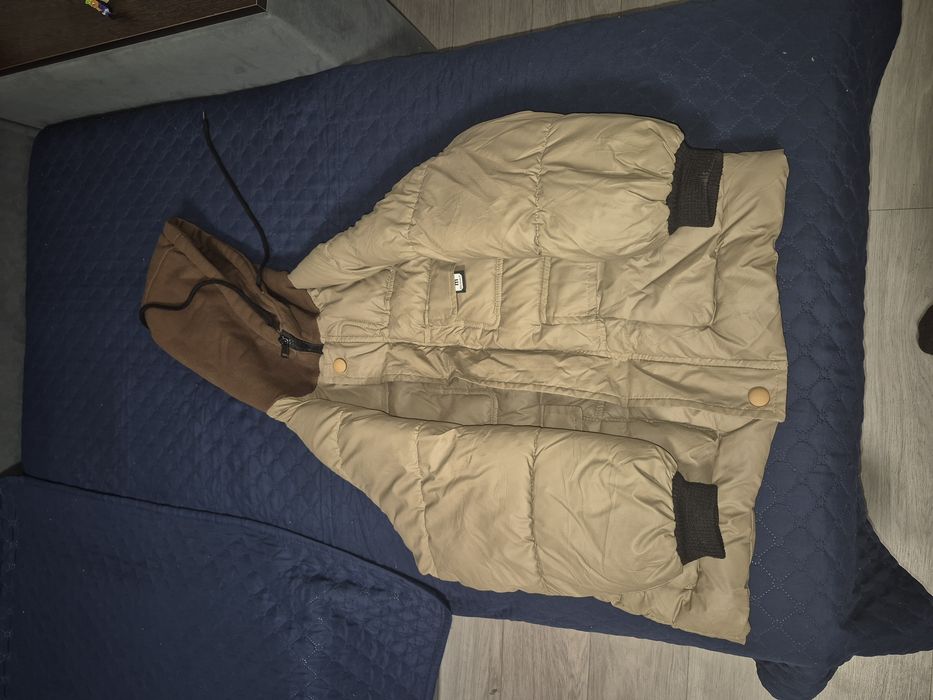 Продам куртку  на девочку