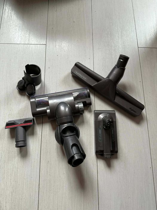 Dyson -приставки и батерия