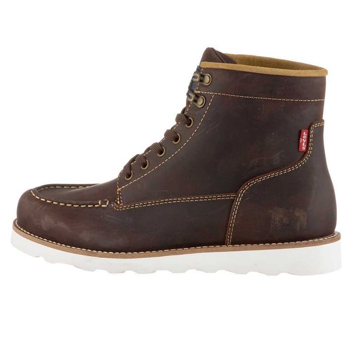 De vanzare Levi's Darrow Mocc noi!