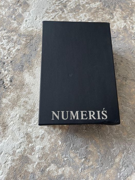 Numeris 42 размер новая унисекс нумерис