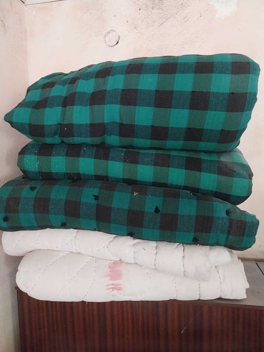 Стари вълнени юргани