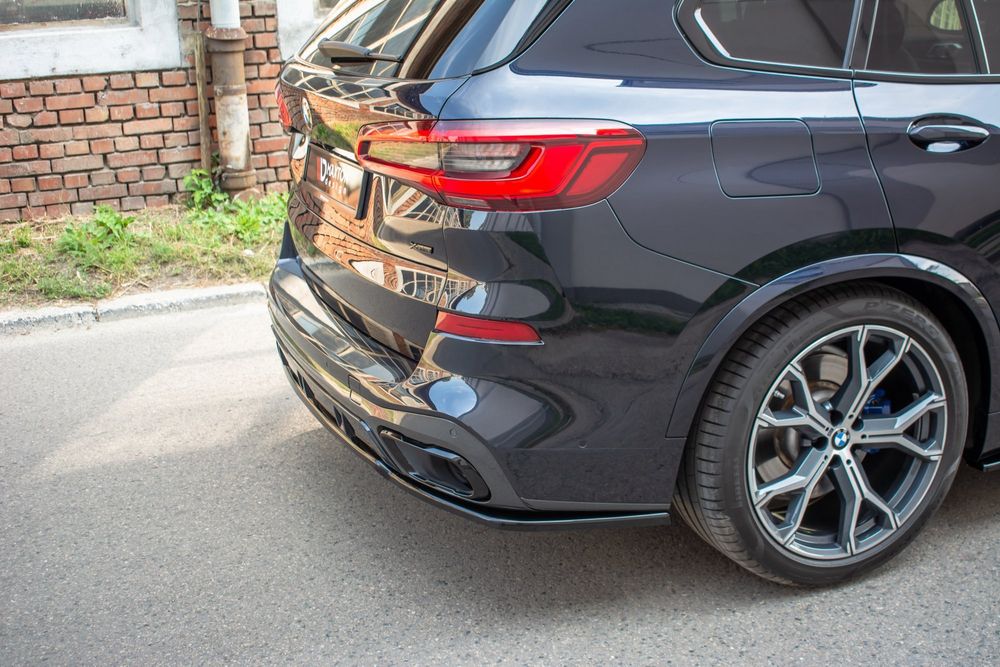 Добавка за задна броня Maxton design за BMW X5 G05 (2018-)