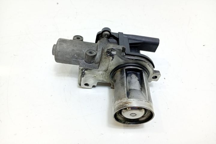 Supapa EGR 038131501BF Volkswagen VW Passat B6 seria