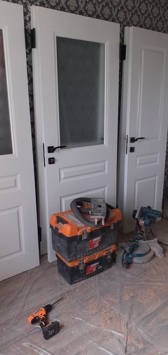 Установка  дверей. Есік орнату