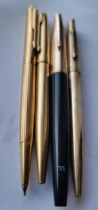 Lot stilouri si pixuri Parker