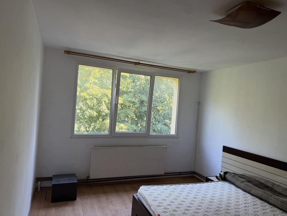 Apartament 3 camere, sector 6