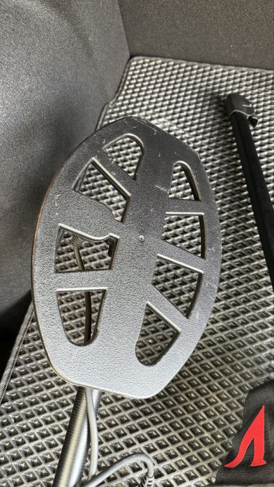 Продам металлоискатель