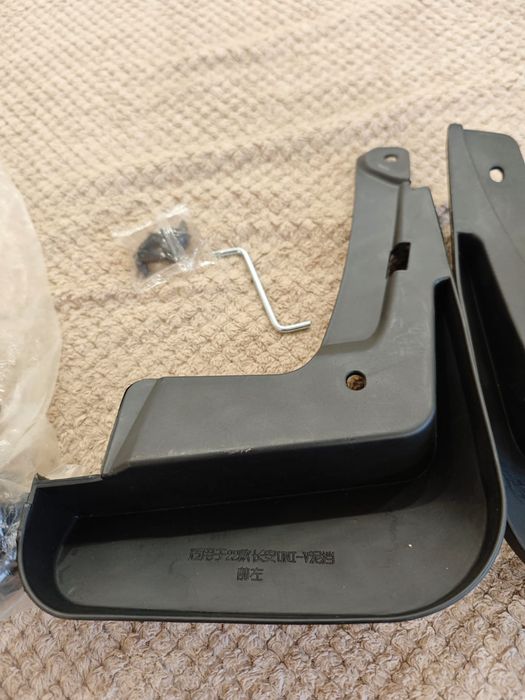 Брызговики changan uni-v