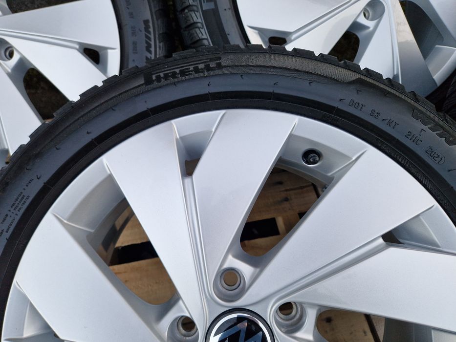 Jante Belmont Vw Golf7-8 anvelope iarna(relativ noi) 205 50 17