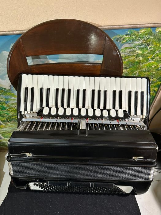 Acordeon Hohner Atlantic IV