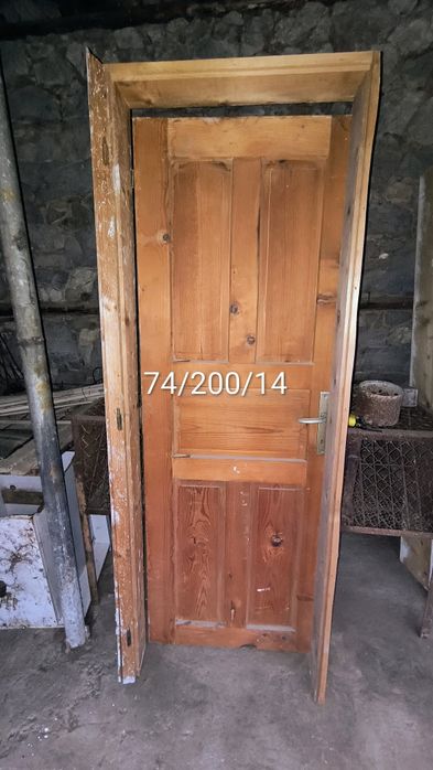 Дървени врати с каси
