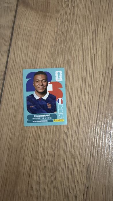 Продавам стикери на panini fifa world cup 2026