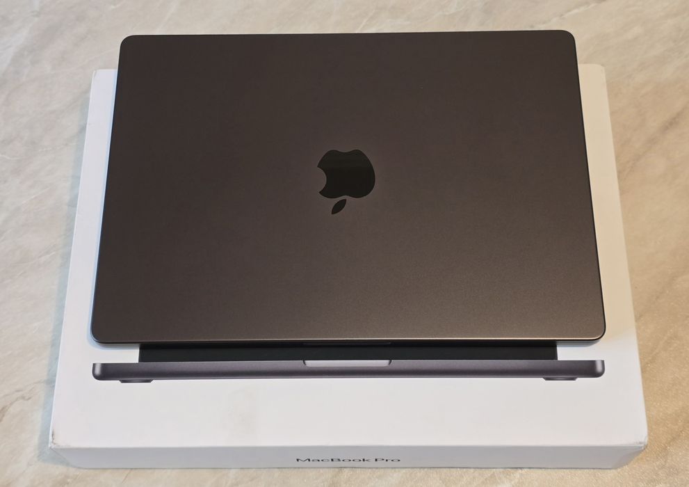 MacBook Pro 14 M5 24/1TB 14 циклов