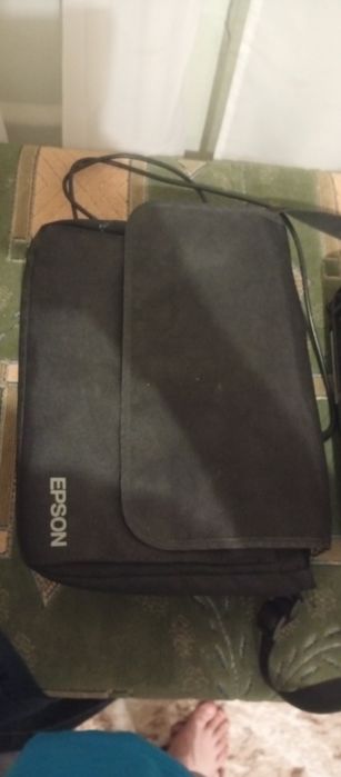 Продам Проектор Epson