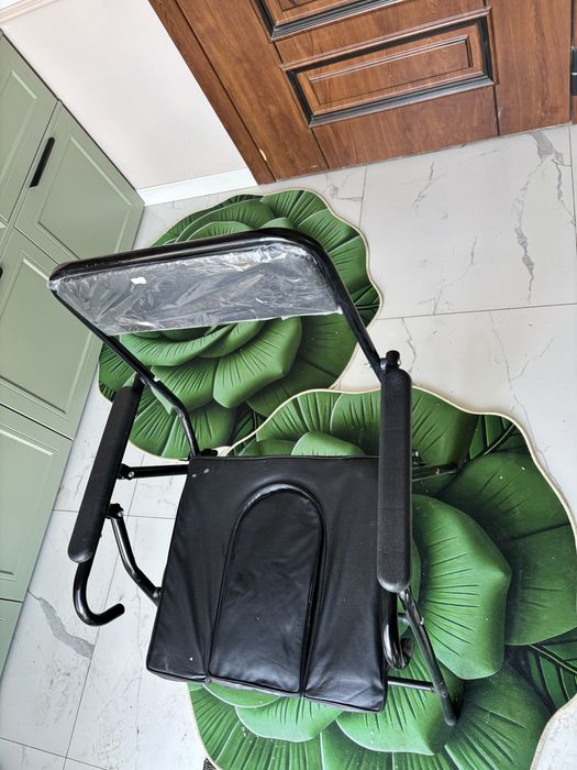 Санитарный кресло-туалет