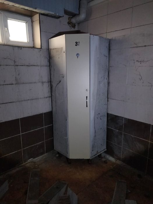 Шкафы для раздевалки