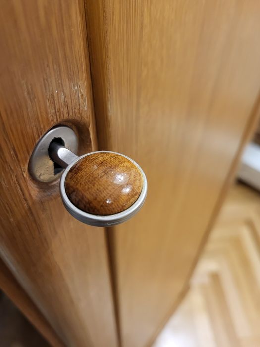 Dulap și comoda din pal și MDF